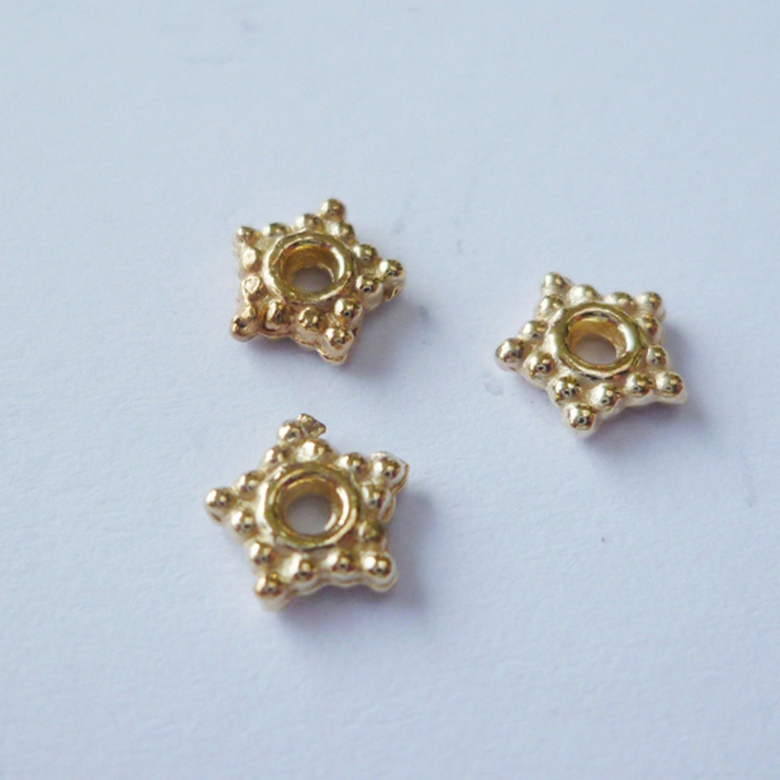 Nellie's Choice • Floral Spacers 20pcs Gold Nr. 7