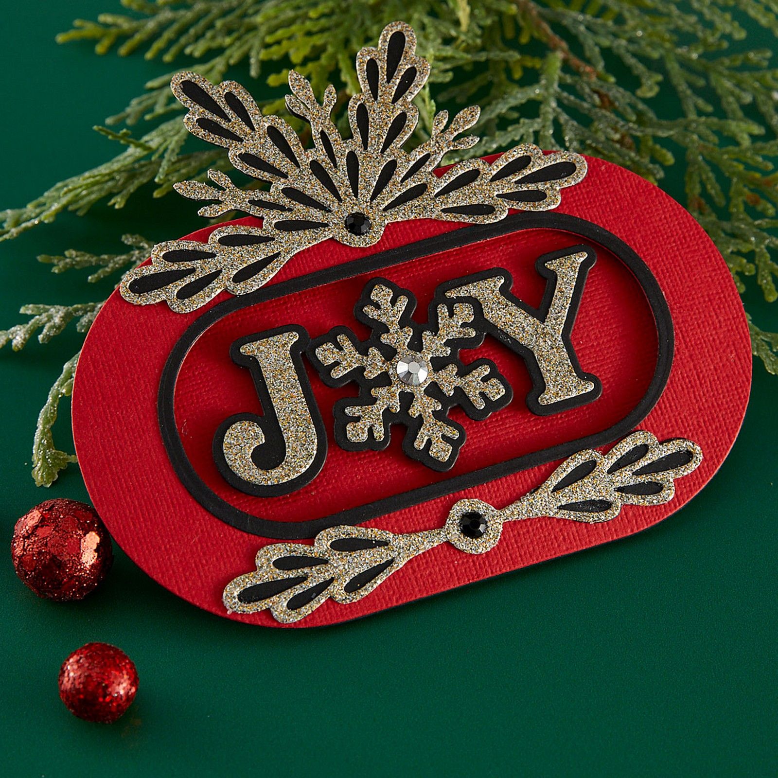 Spellbinders • Layered Snowflakes Etched Dies by Lisa Horton