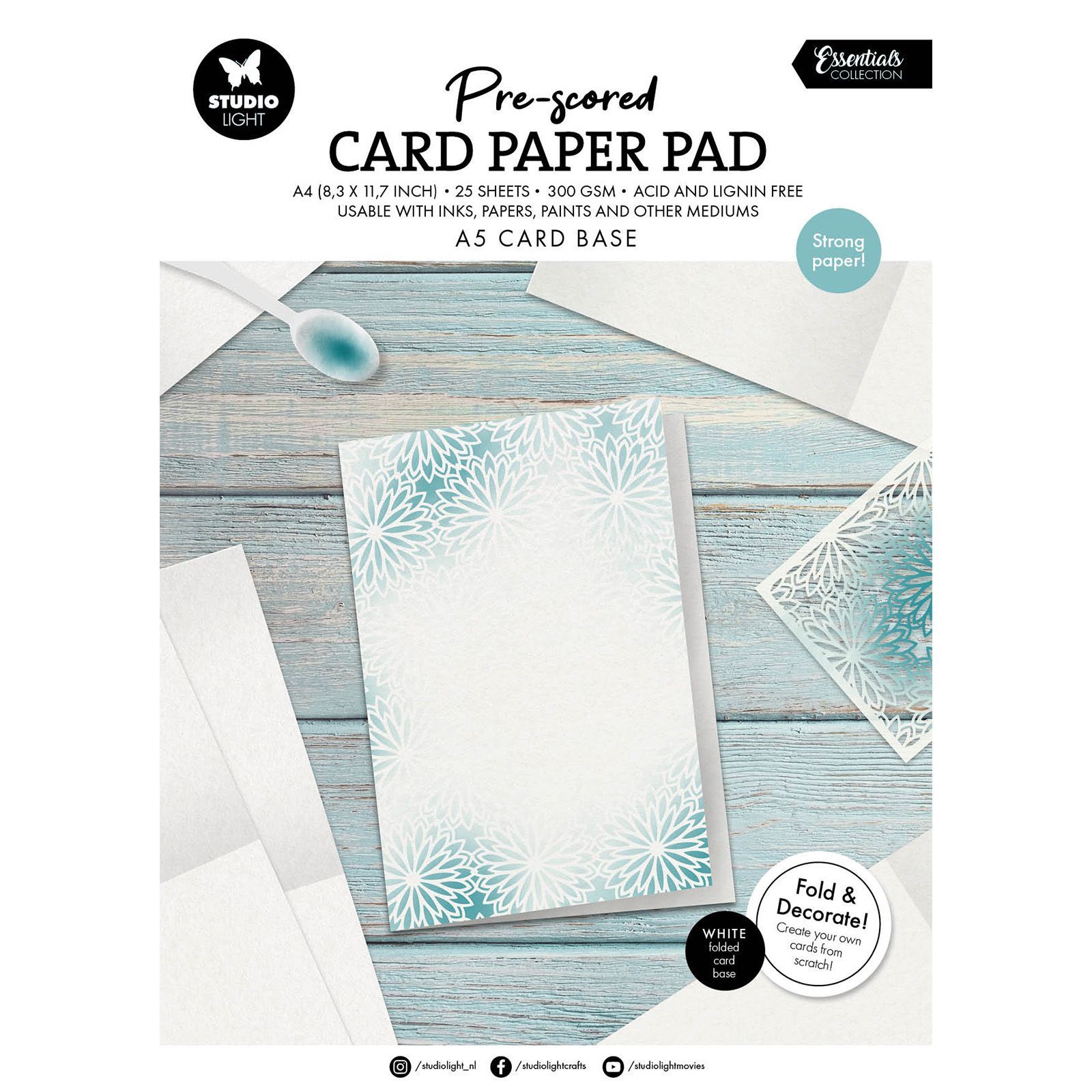 Studio Light • Essentials Card Paper Pad pre-scored white A5 cards